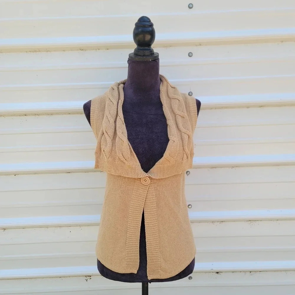 Chadwicks Cardigan Womens Beige Tan Single Button Sleeveless Knit Cover Top Sz M